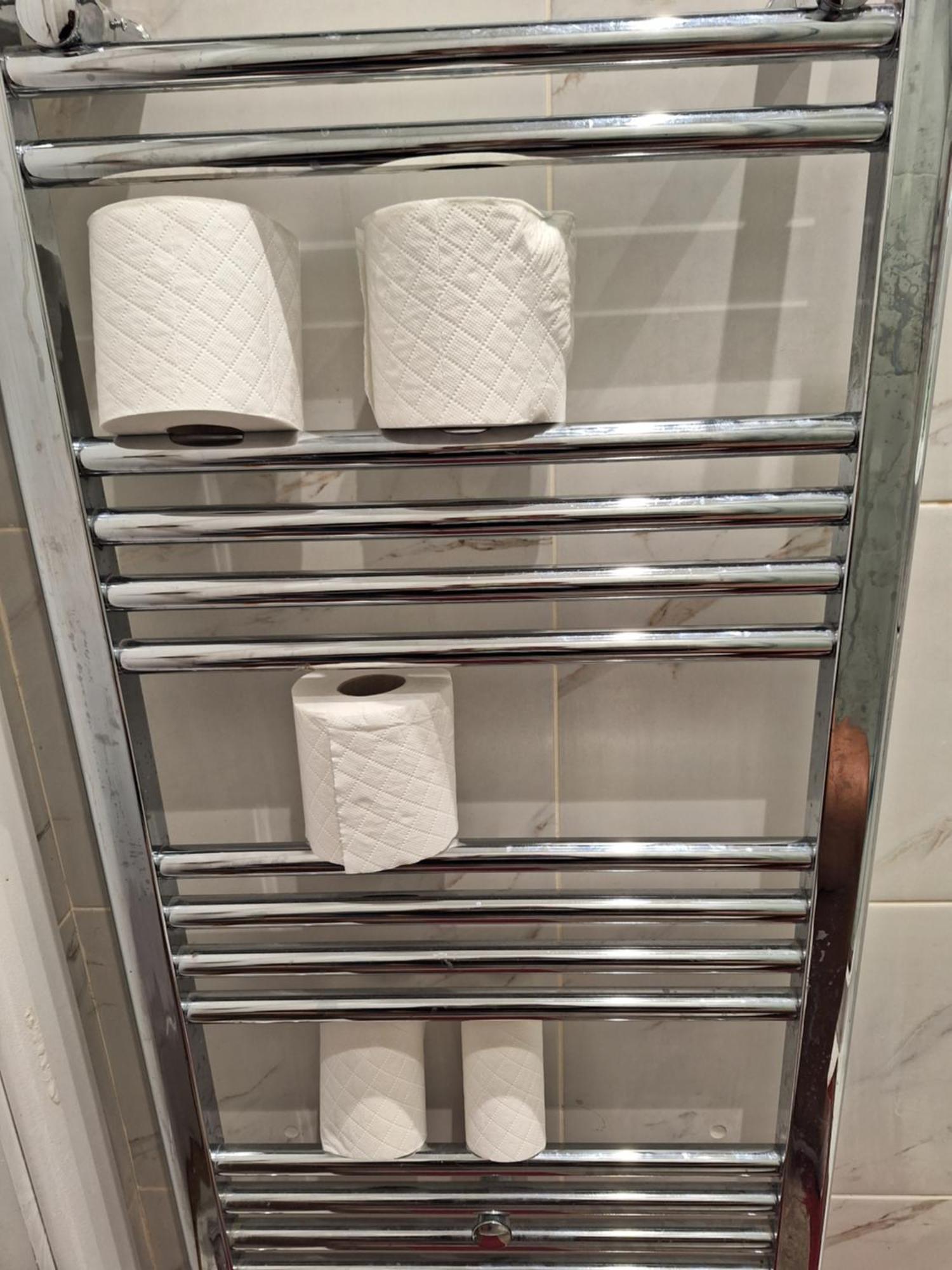 Self-Contained Flat On The 2Nd Floor You Will Share With One Other Guest, In A Family House 2 Minutes Walk From Tufnell Park Station 2Nd Floor With Stairs London Exterior photo